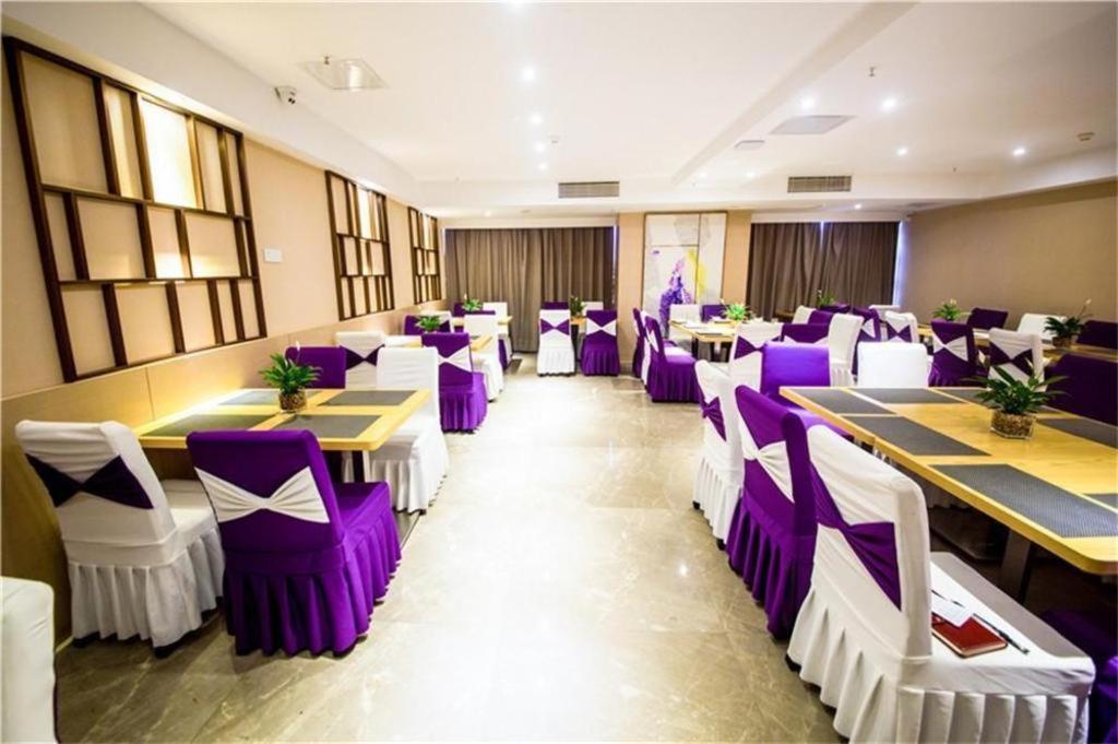 Lavande Hotel Luzhou Bbq New World מראה חיצוני תמונה